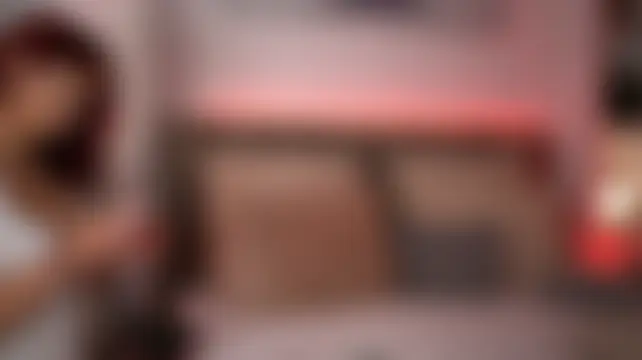 JulieVale Live Chatrum