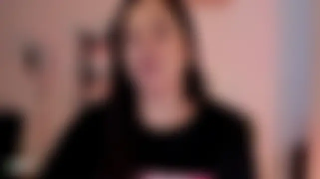 Chat soba uživo modela urcute_kitten