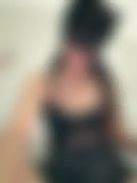 Bemi3_sexyy – Naživo chatovacia miestnosť