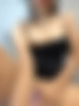 Nina_Pink_ élő chatszobája