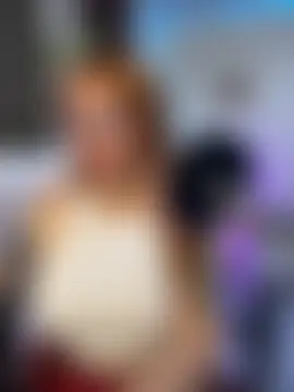 חדר צ'אט בשידור חי של Luna_Paris_
