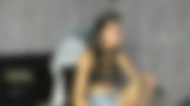 Chat soba uživo modela Slim_Petitee