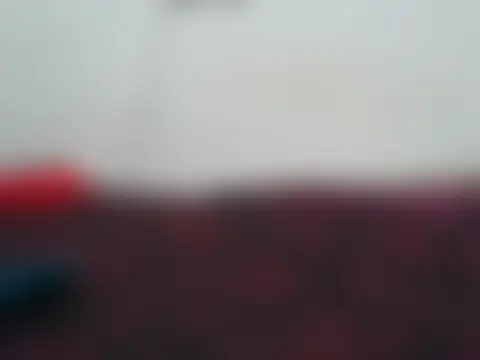 Sala de chat en directo de Sluty_petite3