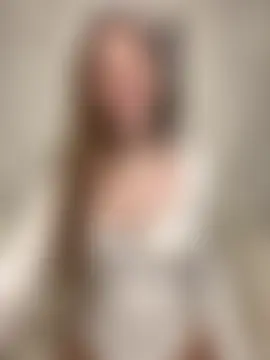 LINA_ALL_EYES_ON_YOU Live chatroom