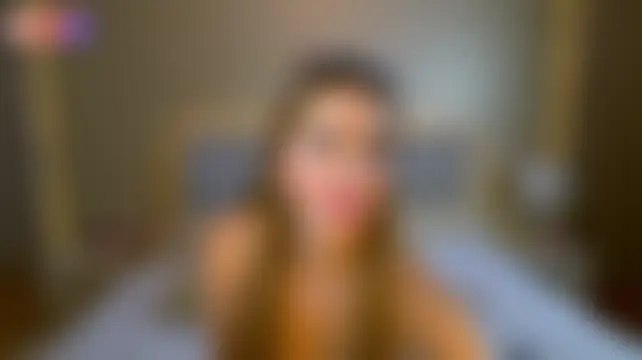 חדר צ'אט בשידור חי של Chiara_Hollis