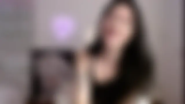 PlayfulApril Live Chatraum