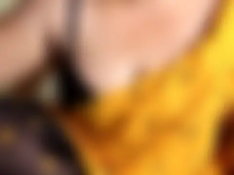 Tamillakshmi27 élő chatszobája
