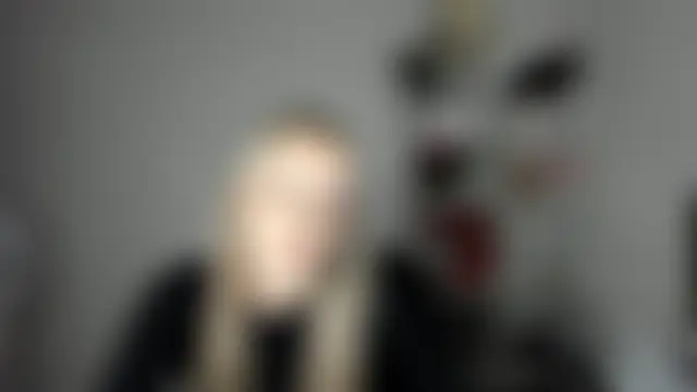 EvelynBlond чат на живо