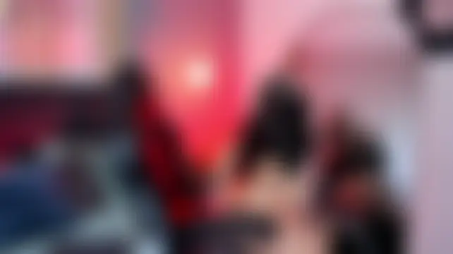 Pokój czatu na żywo – _Nicoletteshea_