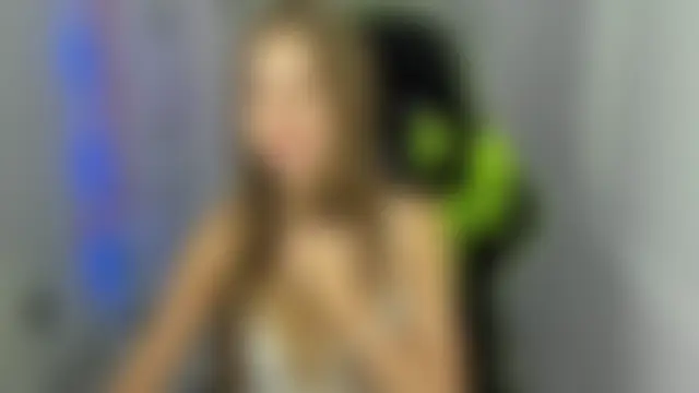 Chat XXX en directo de LuckyKinsley