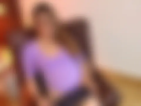 MiaAmadorVS Chat XXX in diretta
