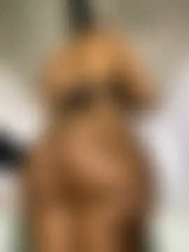 غرفة دردشة Mercedes_555 المباشرة