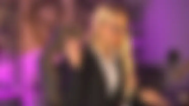 دردشة KattyWilde الجنسية المباشرة