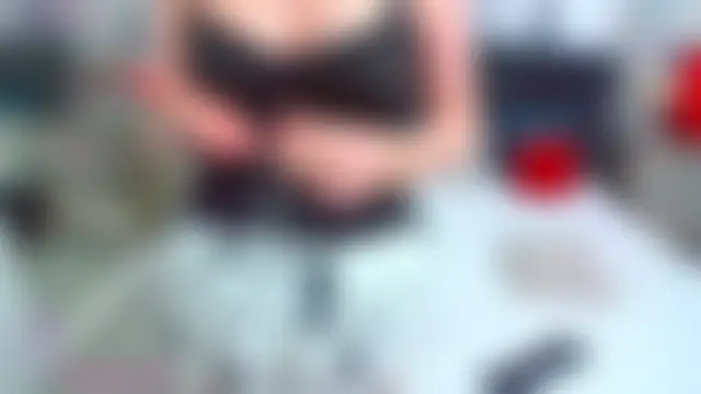 XXX chat uživo modela SuzzySun