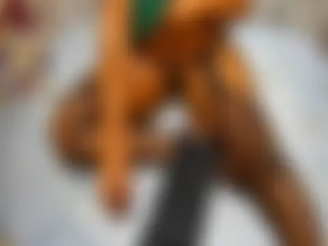 חדר צ'אט בשידור חי של choco_wet