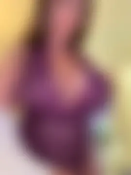 IsabellaEtthan's Live Chat Room