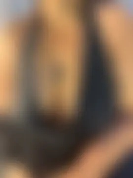 Chat soba uživo modela Paulette-squirt