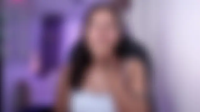 emiily_tk লাইভ XXX চ্যাট