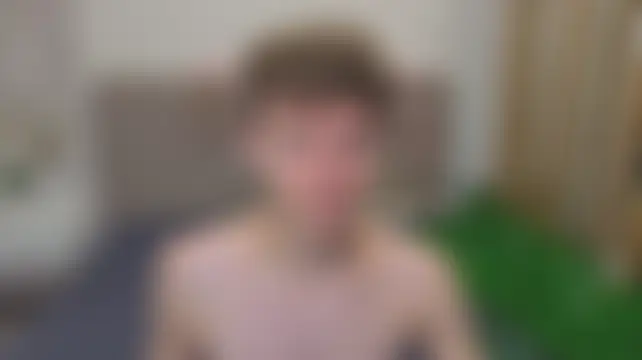 Pokazy przed kamerką – cuMte_boy