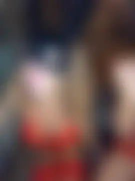 LeonaLoveX Show in webcam