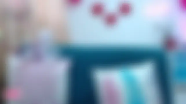 XXX chat uživo modela CandyKush__