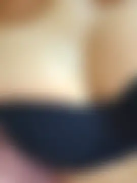 _MissPompitas23_ élő chatszobája