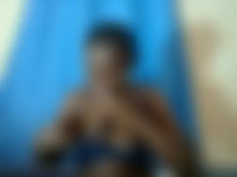 Blacksexyqueen24's Live Chat Room