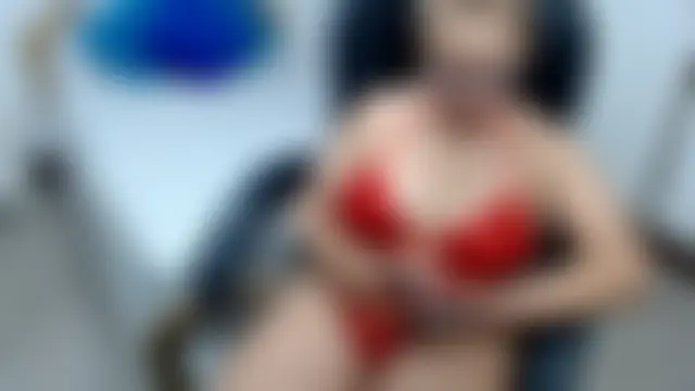 emiliaa_hot: δωμάτιο απευθείας συνομιλίας