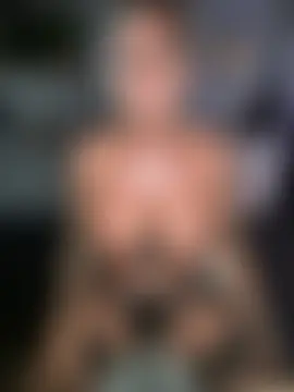 Big-Tits696969 – Naživo chatovacia miestnosť