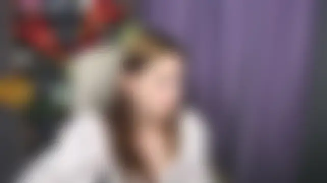 ElizabethGlow 现场XXX聊天