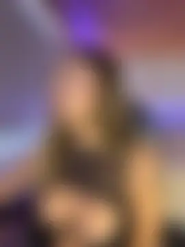Issa_pink18 élő chatszobája