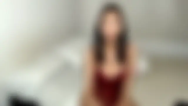 Monique_kiss Adlı Modelin Canlı Sohbet Odası