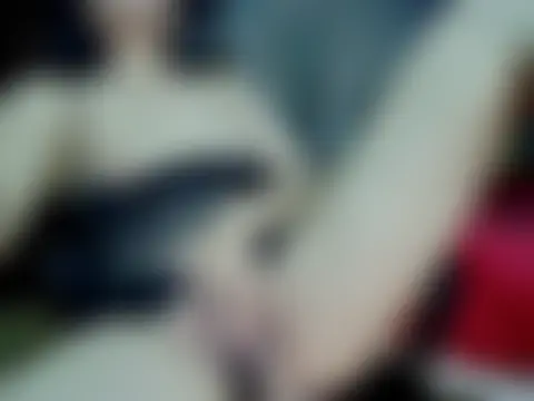Makemypussysquirt-tsunami's Live Chat Room