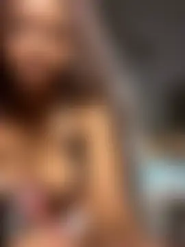 غرفة دردشة HangwithMiMa1 المباشرة
