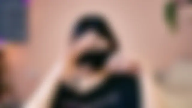 Mysterious_krishaa élő chatszobája