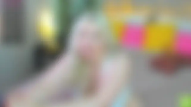 Tasty_booty's Live Chat Room