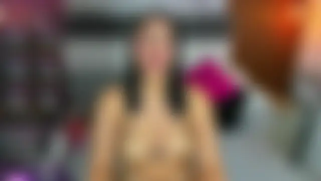 ZOEMARTINS1 élő chatszobája