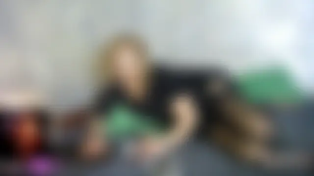 Absolute_Charm – Naživo chatovacia miestnosť