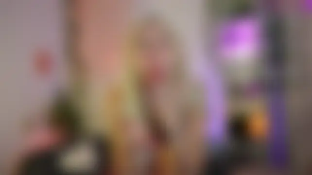 Živá chatovací místnost EmilySwann_