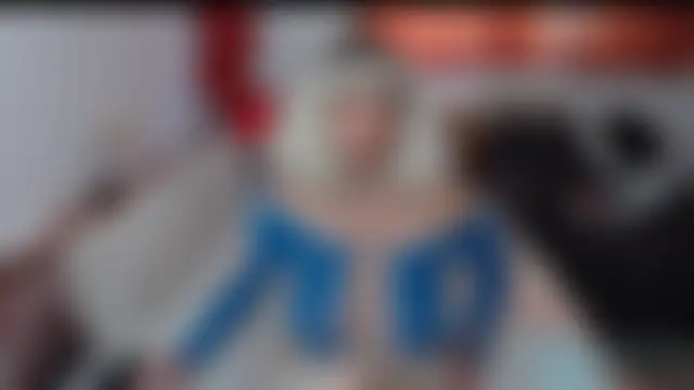 MilfDolores' Live Chat Room