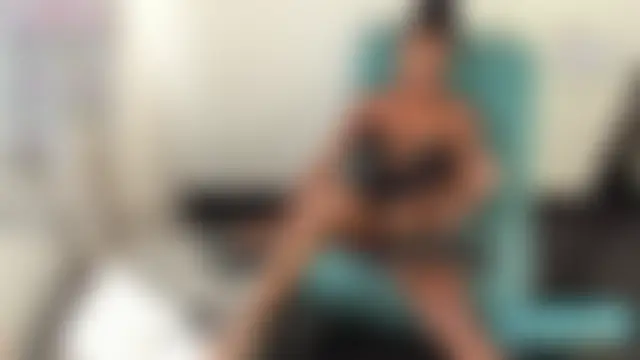 غرفة دردشة toriivyy المباشرة