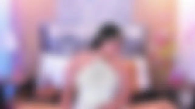 Sulay_Kim Live Chatraum