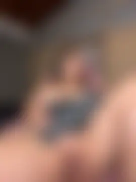 Emiily_Moore1 실시간 채팅방