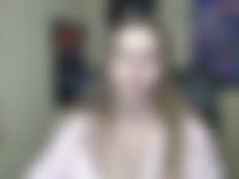 StrangerGi – Live XXX-chat