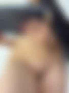 XXX chat uživo modela IvonneOwen