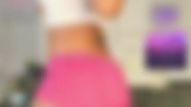 shirley-26's Live XXX Chat