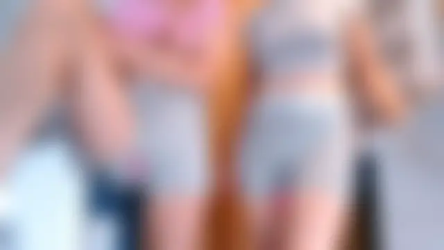llovers4u2 élő XXX-chatje