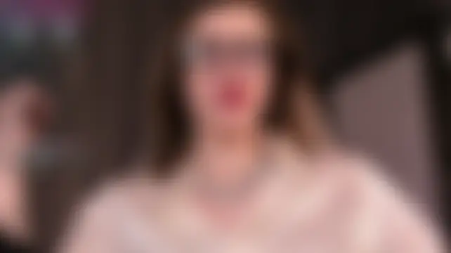XXX chat uživo modela CathyAdams