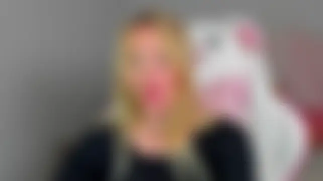 Sala de chat ao vivo de ElaraVoltage