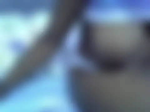 Lutyie élő XXX-chatje